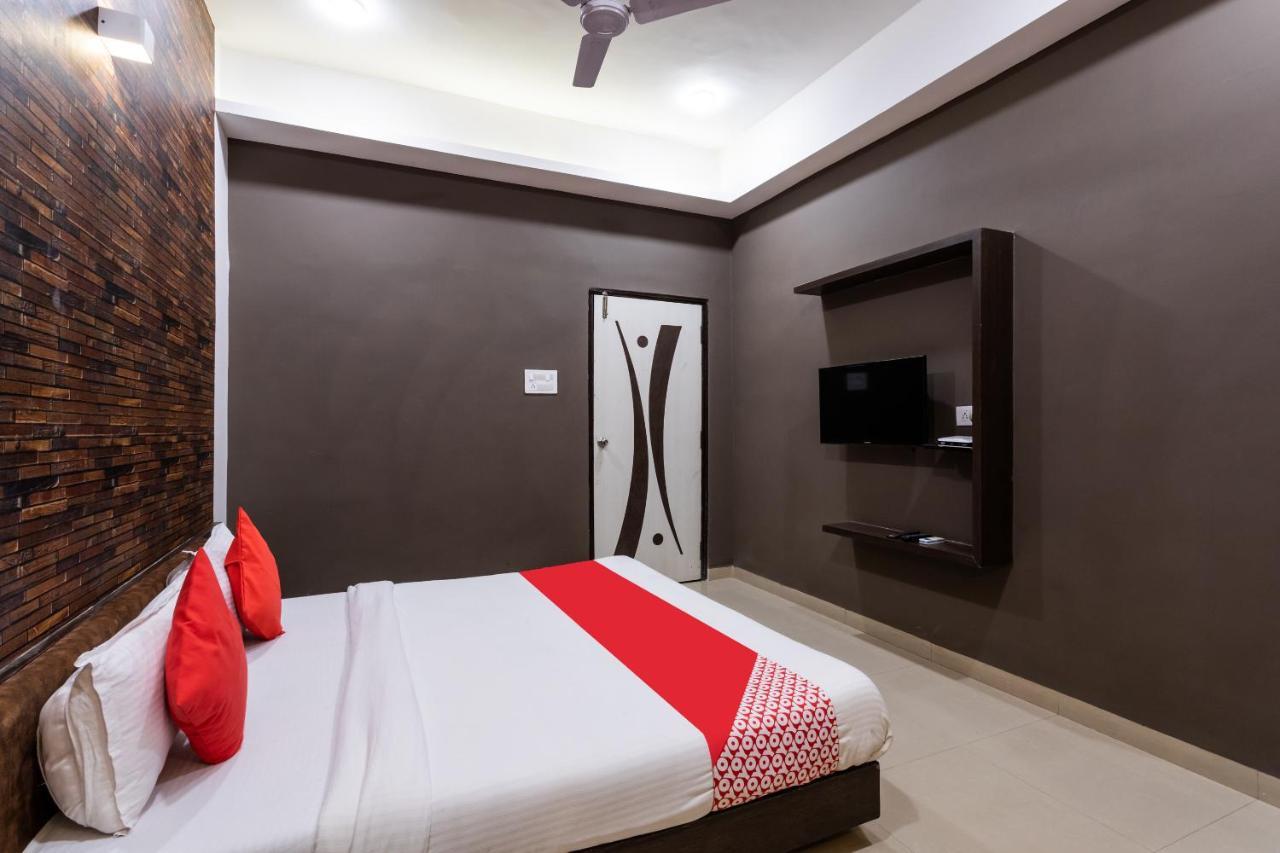 Oyo Hotel Badri Inn & Yatri Niwas Джабалпур Екстериор снимка