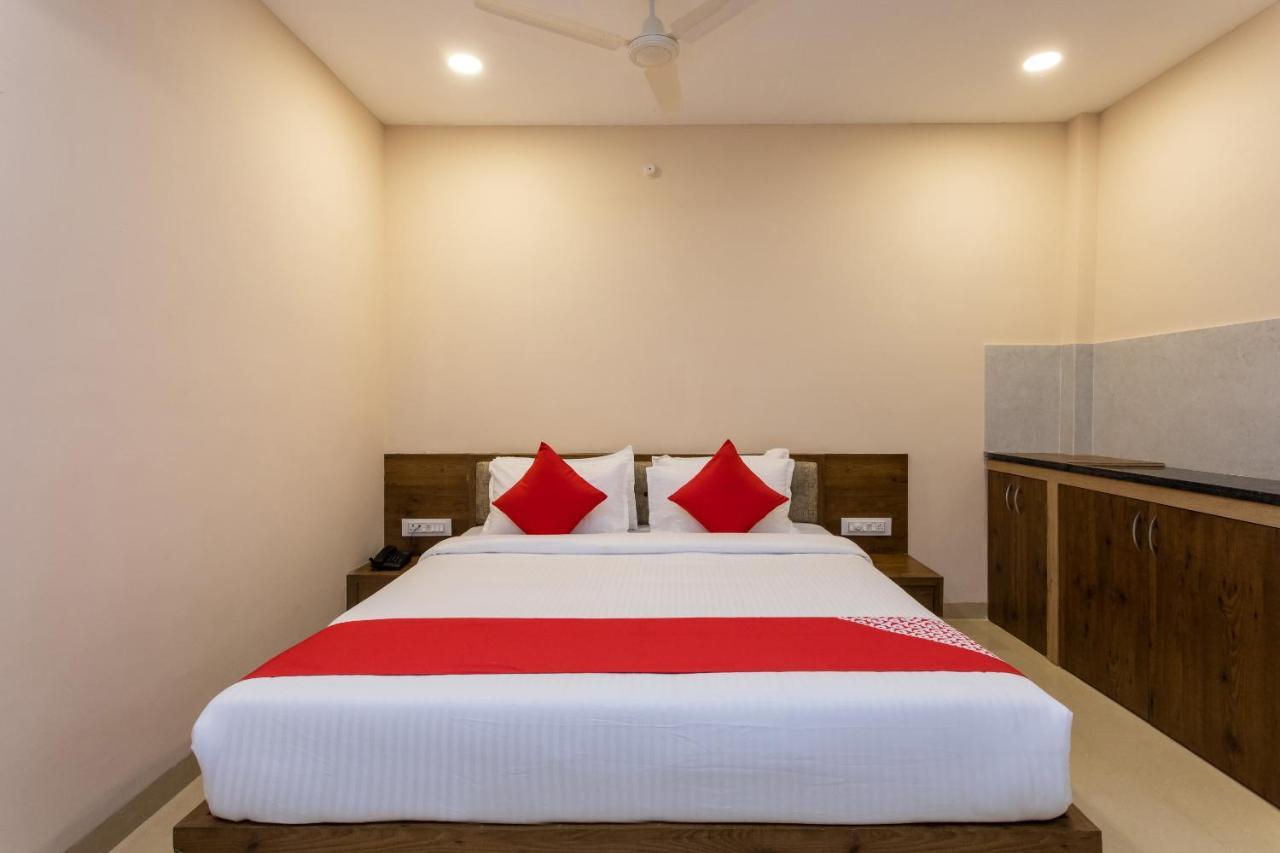 Oyo Hotel Badri Inn & Yatri Niwas Джабалпур Екстериор снимка