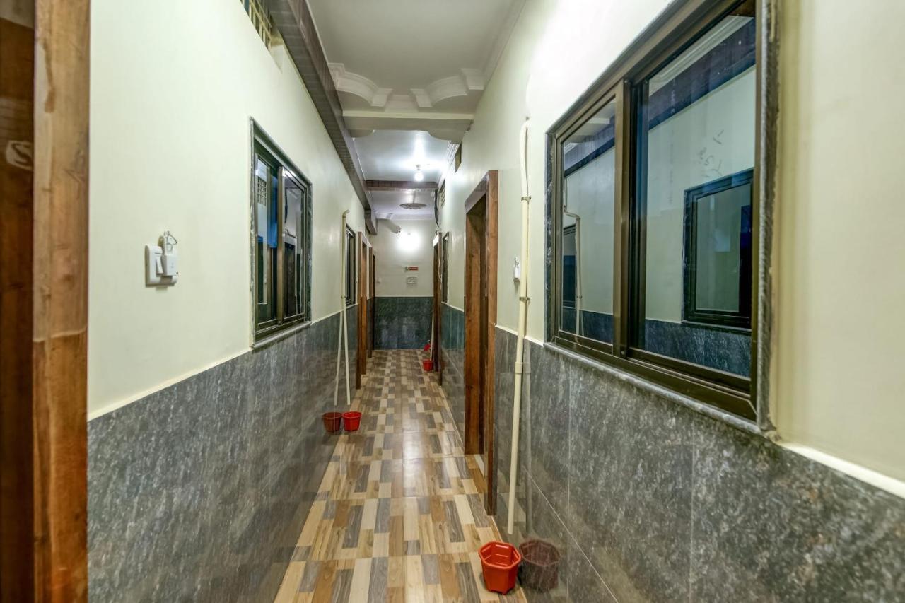 Oyo Hotel Badri Inn & Yatri Niwas Джабалпур Екстериор снимка