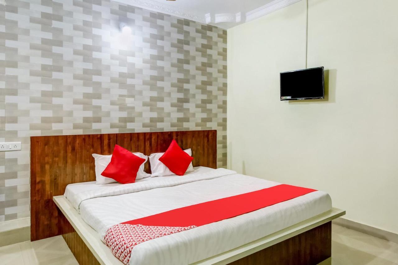 Oyo Hotel Badri Inn & Yatri Niwas Джабалпур Екстериор снимка