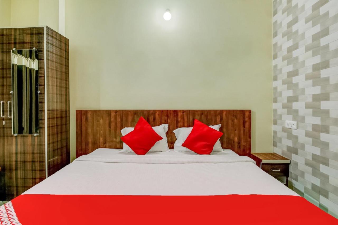 Oyo Hotel Badri Inn & Yatri Niwas Джабалпур Екстериор снимка