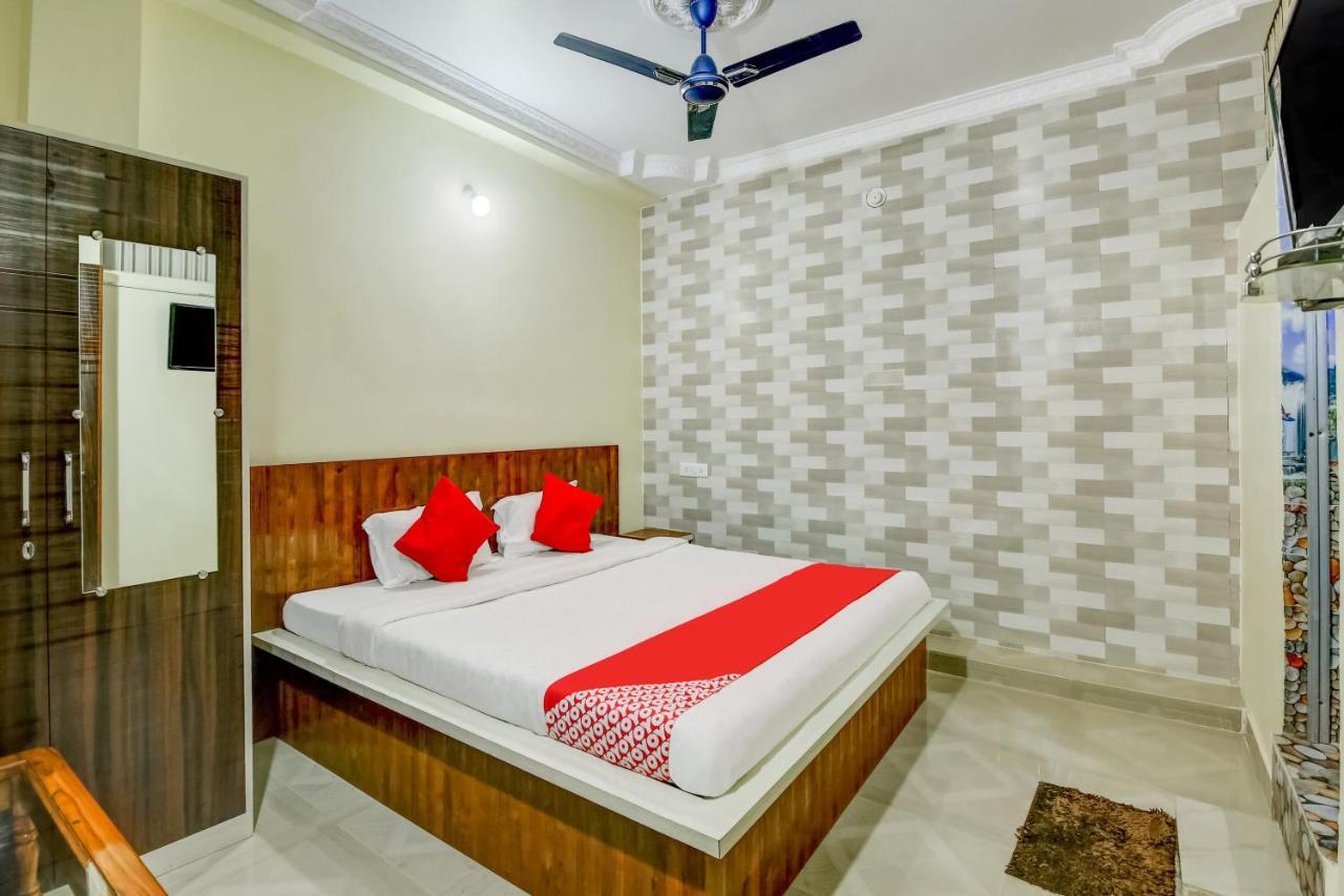 Oyo Hotel Badri Inn & Yatri Niwas Джабалпур Екстериор снимка